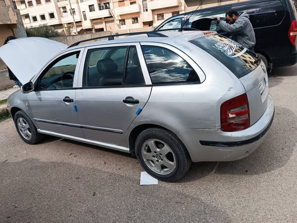 سكودا فابيا 2004 - صورة 5