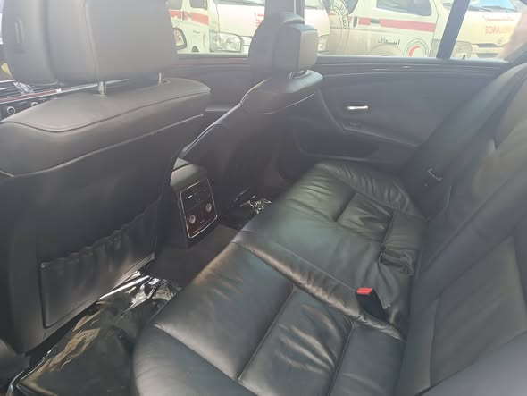 بي إم دبليو 528i 2009 - صورة 5