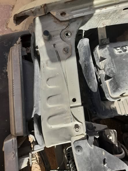 مازدا ٩٢٩ 1983 - صورة 3