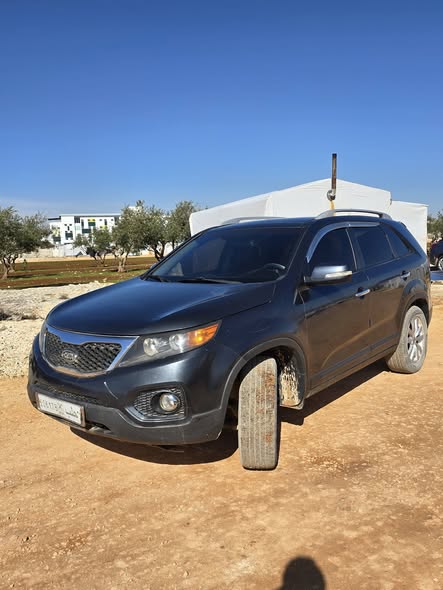 كيا سيرنتو 2011 - صورة 1