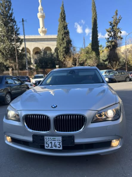bmw 750 2012 - صورة 5