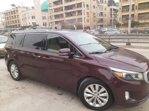 كيا كرنفال 2015 - صورة 1