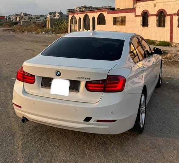Bmw 320d 2014 - صورة 2
