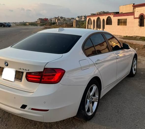 Bmw 320d 2014 - صورة 3