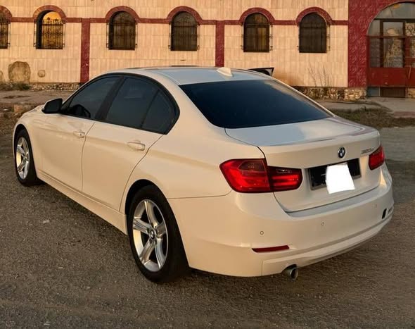 Bmw 320d 2014 - صورة 5