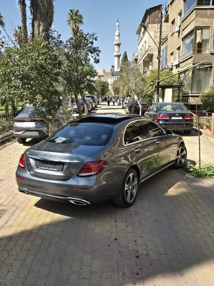 مرسيدس E300 2017 - صورة 5