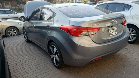 هيونداي افانتي 2012 - صورة 3