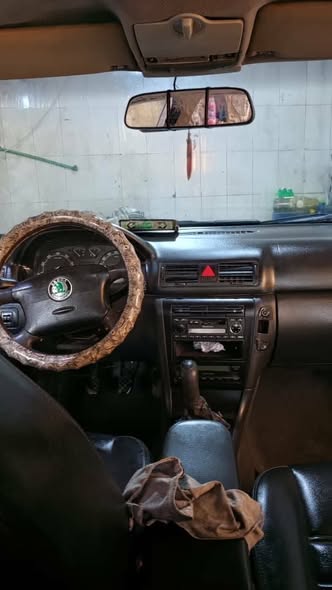 سكودا سوبرب 2001 - صورة 2