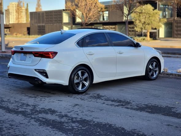 كيا K3 2019 - صورة 3