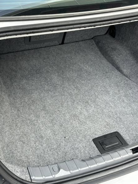 بي ام دبليو 320i 2011 - صورة 5