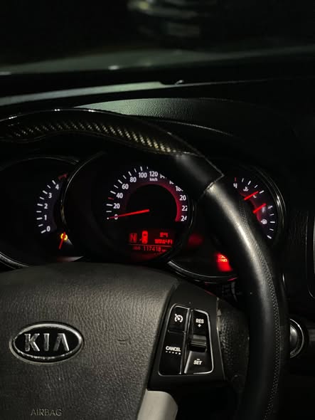 كيا سورينتو 2010 - صورة 3