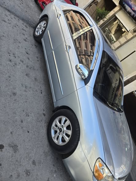 كيا سيراتو 2007 - صورة 2