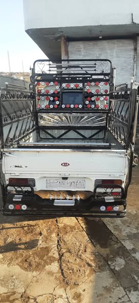 كيا تاونر 2001 - صورة 2