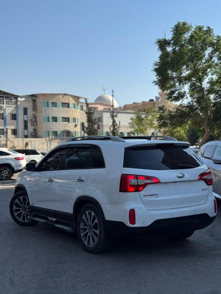 كيا سورانتو 2013 - صورة 4