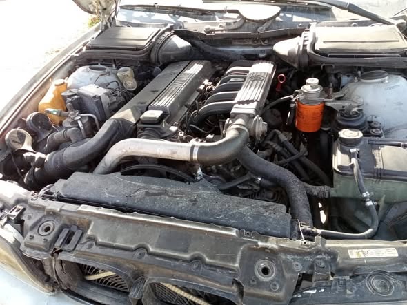 بي ام دبليو 2000 2000 - صورة 2