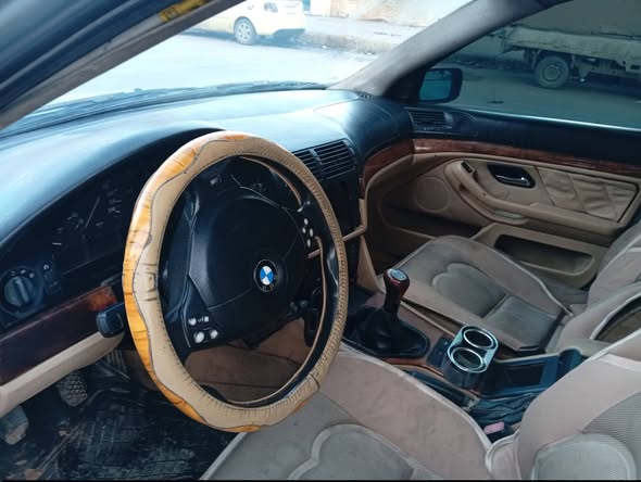 بي ام دبليو 2000 2000 - صورة 4