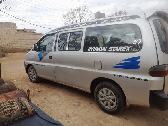 هيونداي ستاريكس 2004 - صورة 2