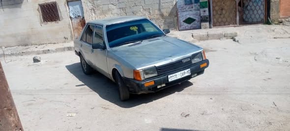 مازدا ٣٢٣ 1982 - صورة 1