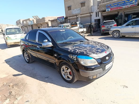 كيا ريو 2010 - صورة 1