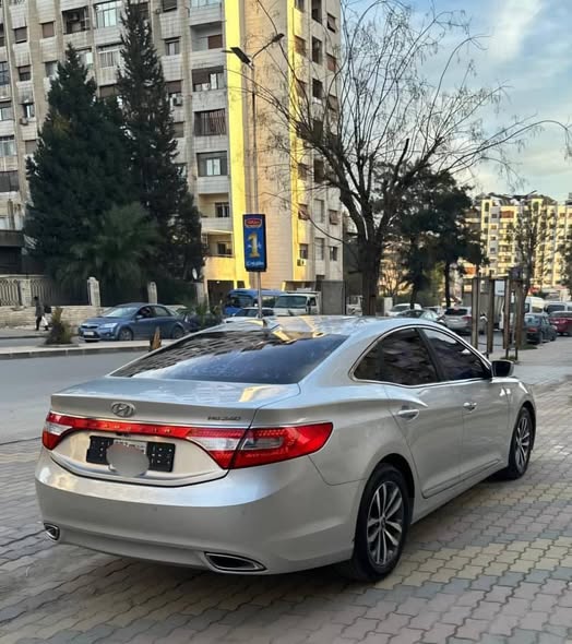 هونداي ازيرا 2012 - صورة 4