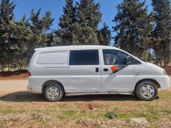 هيونداي ستاراكس 2004 - صورة 5