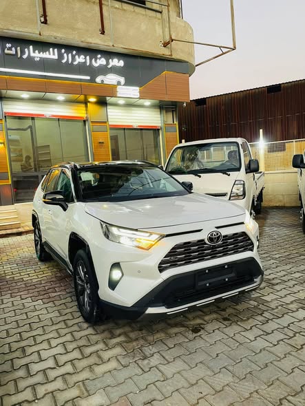 تويوتا راف فور 2025 - صورة 2