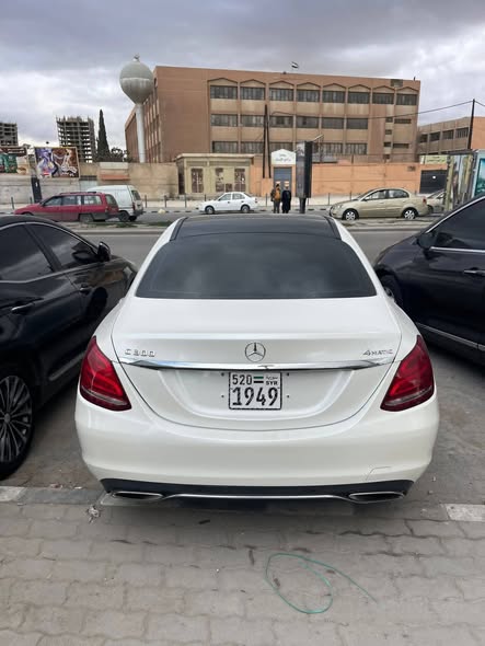 مرسيدس c300 2015 - صورة 3