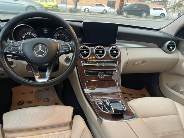 مرسيدس c300 2015 - صورة 4