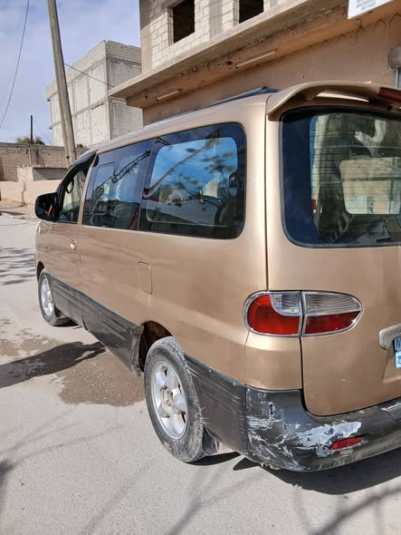 هيونداي H-1 2002 - صورة 3