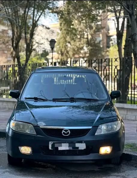 مازدا 323 2005 - صورة 3