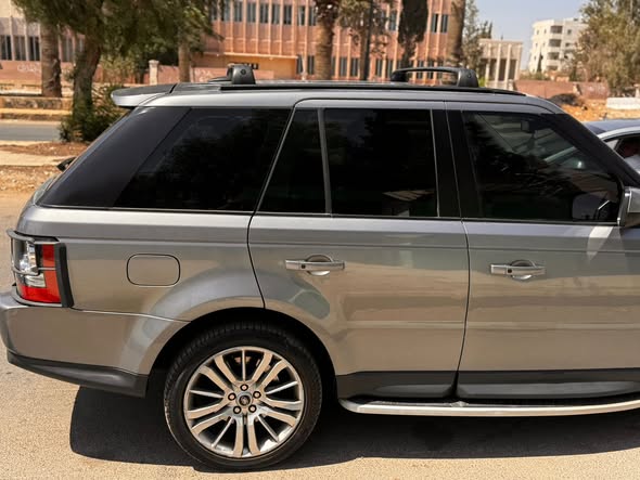 رنج روفر Sport 2013 - صورة 4