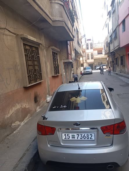 كيا فورتي 2010 - صورة 2