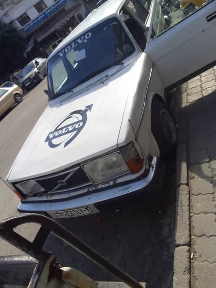 فولفو 244 1979 - صورة 1