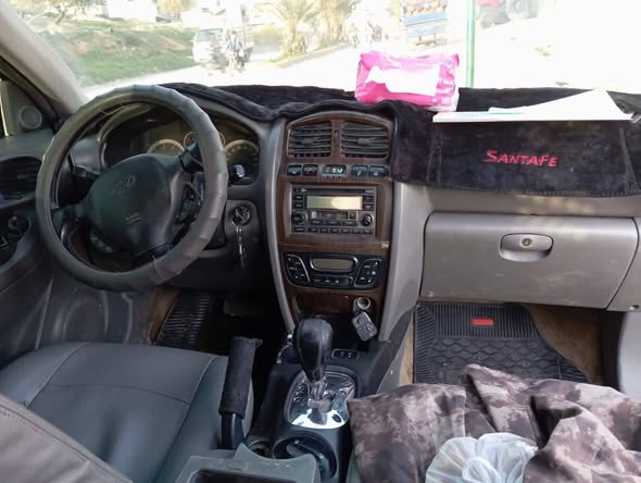 هيونداي سانتافي 2005 - صورة 4