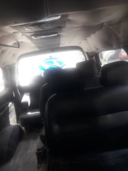 هيونداي ستاركس 2004 - صورة 1