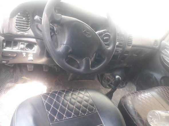 هيونداي ستاركس 2004 - صورة 5