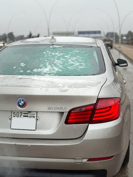 BMW 523i 2011 - صورة 1