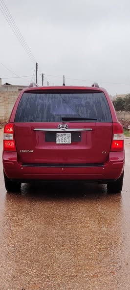 كيا كرنفال 2011 - صورة 3