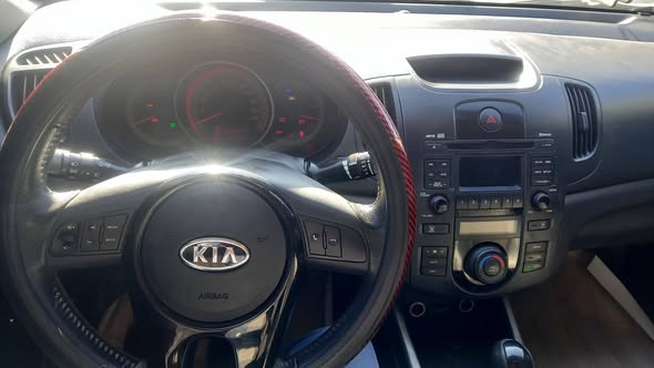 كيا فورتي 2010 - صورة 3