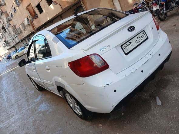 كيا ريو 2011 - صورة 2