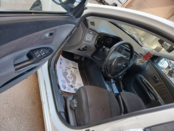 كيا ريو 2011 - صورة 5