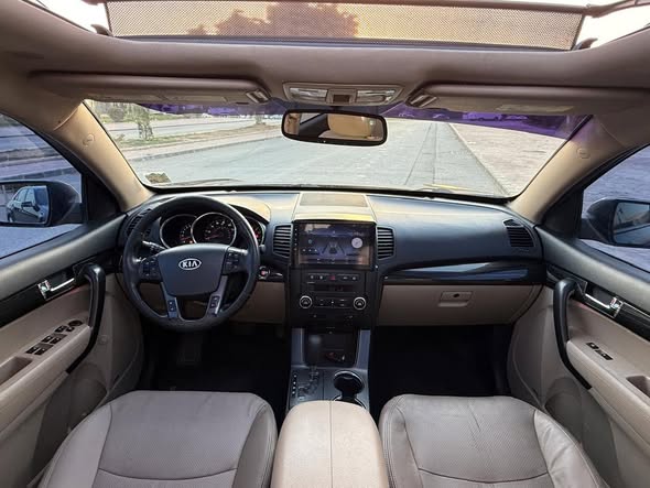 كيا سورينتو 2011 - صورة 4