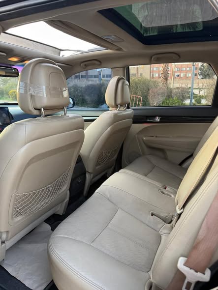 كيا سورينتو 2011 - صورة 5