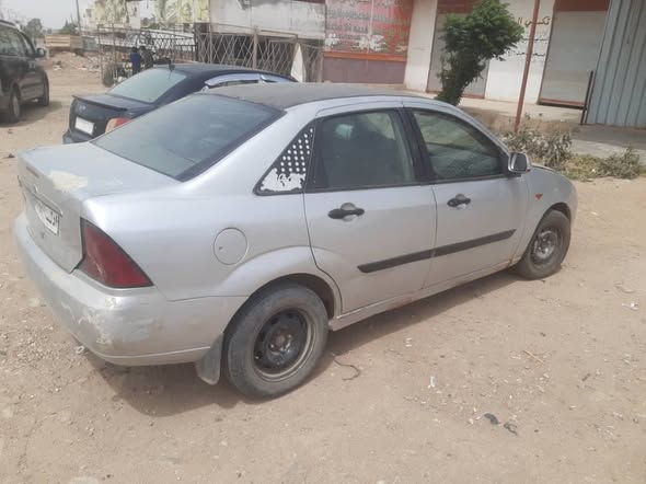 فورد فوكس 2005 - صورة 2