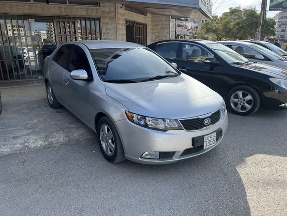 كيا فورتي 2013 - صورة 2