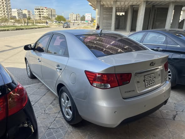 كيا فورتي 2013 - صورة 5