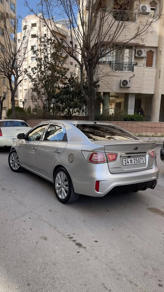 كيا فورتي 2010 - صورة 4