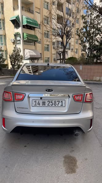 كيا فورتي 2010 - صورة 5