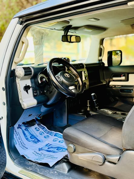 تويوتا FJ كروزر 2009 - صورة 5