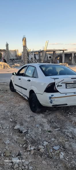 فورد فوكس 2005 - صورة 5